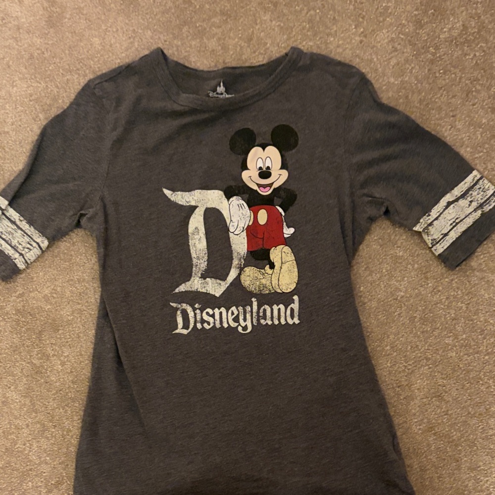 LAST CHANCE Disneyland tee